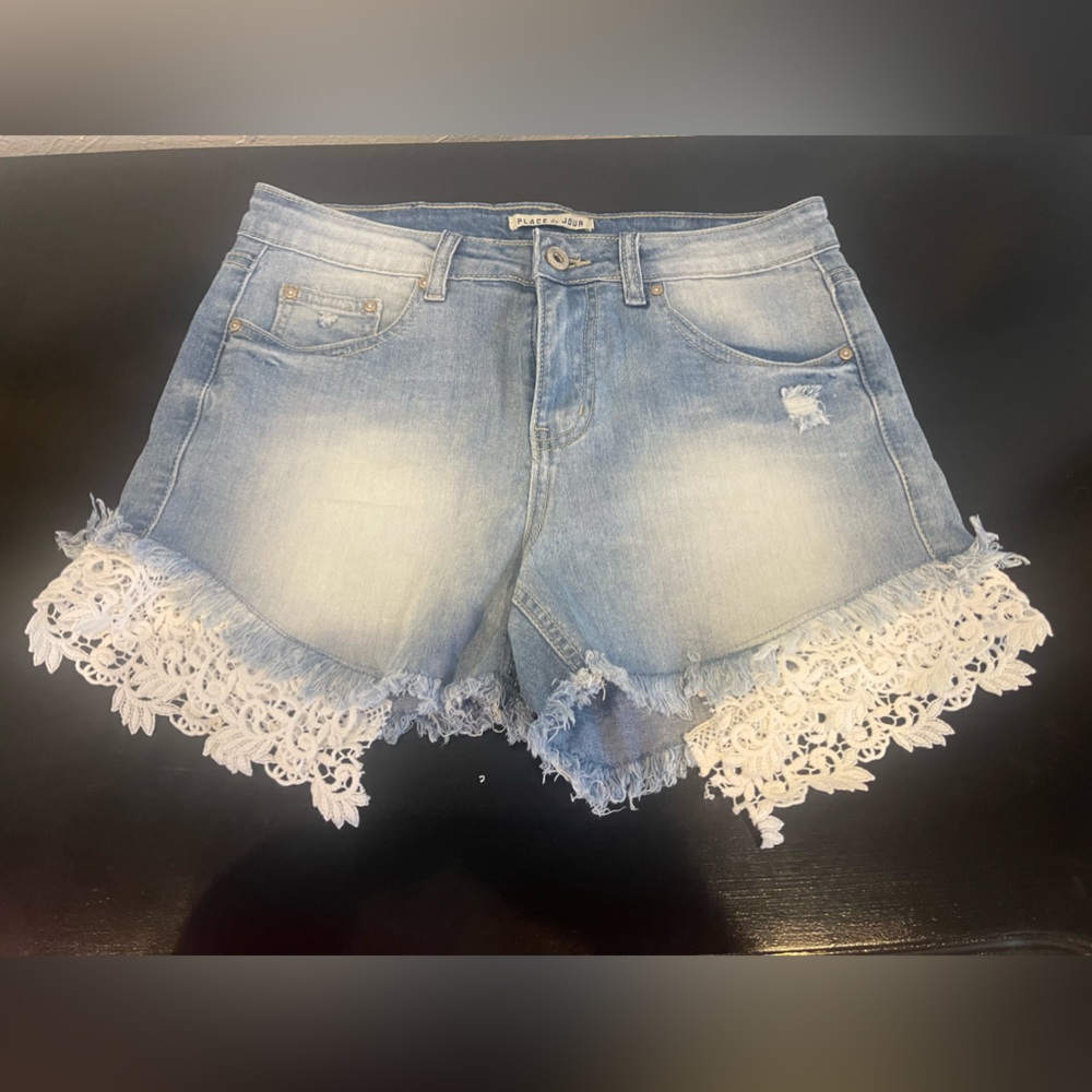 Place du Jour - Blue Denim Jeans Shorts with lace accent - size 36 / small